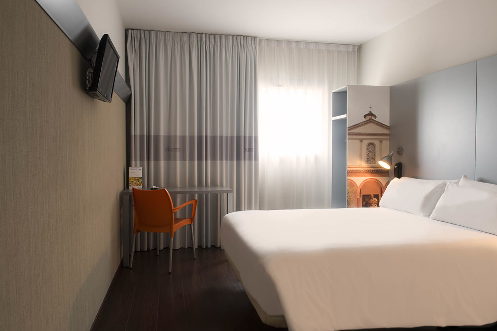 B&B Hotel Barcelona Mollet Mollet del Vallès Buitenkant foto