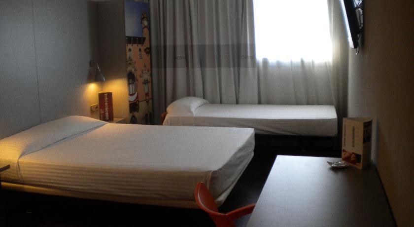 B&B Hotel Barcelona Mollet Mollet del Vallès Buitenkant foto